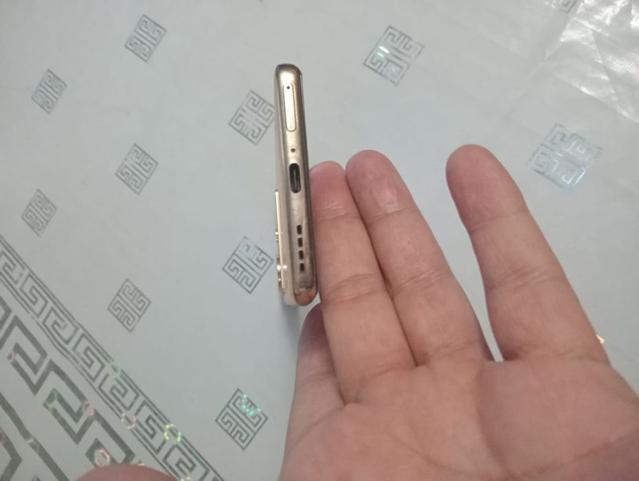 Продам или обмен Infinix Zero 30 5G