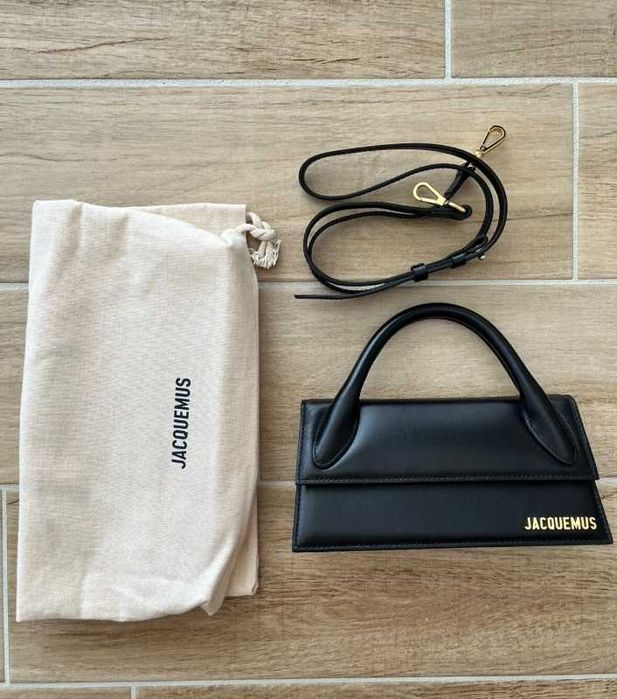 Geanta Jacquemus Le Chiquito Long Neagra din Piele Naturala