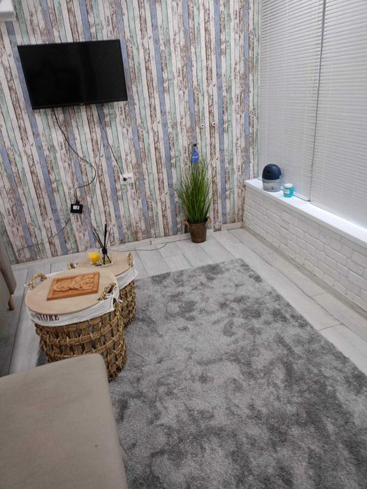 Дава се под наем Офис в Плевен, Идеален център - 43 кв.м за 229.5 € - Снимка #8