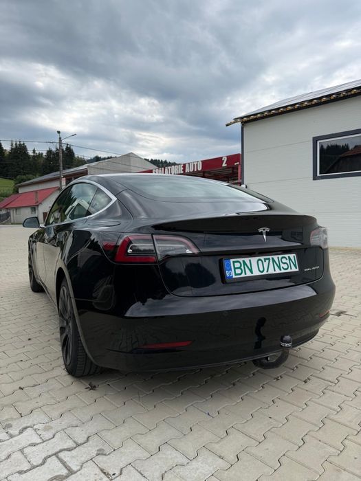 Tesla Model 3 LR AWD