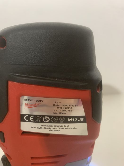Milwaukee M12 JS pendular