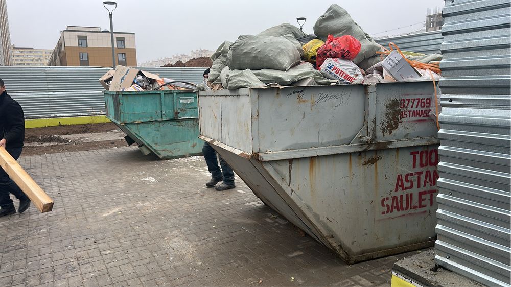 Вывоз мусора спец техникой