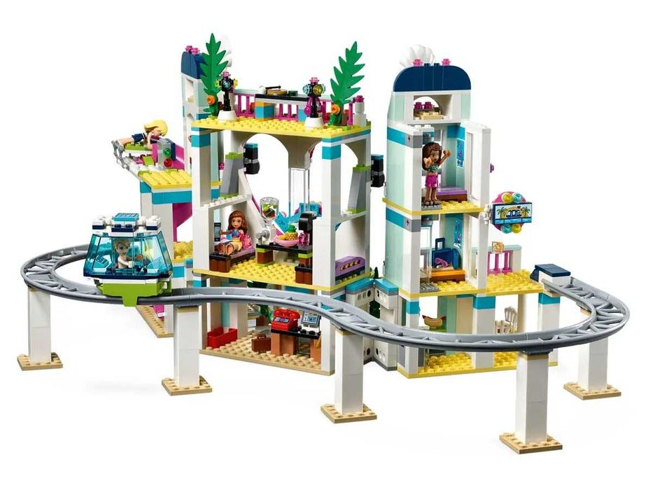 LEGO Friends 41347 Statiunea din Heartlake + LEGO Friends 41361 GRATIS