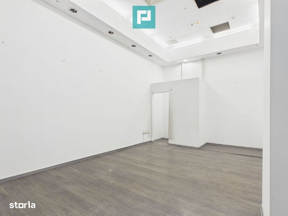 Spațiu comercial/de birouri/showroom în Arad