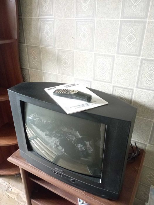 Телевизор samsung