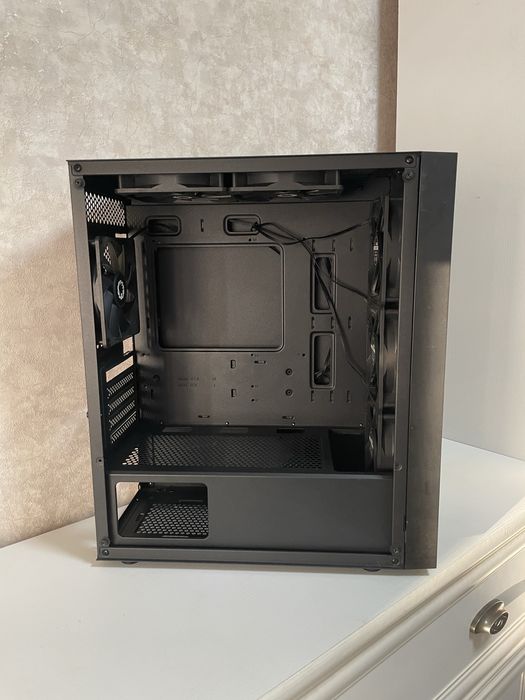 Корпус для ПК | С вентеляторами