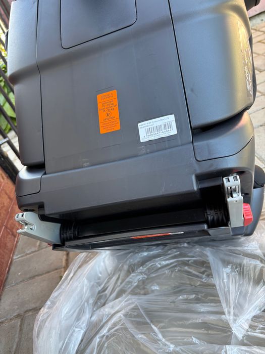 Scaun auto Britax Römer KIDFIX² S (15-36 kg) - Stare impecabilă / Ca nou