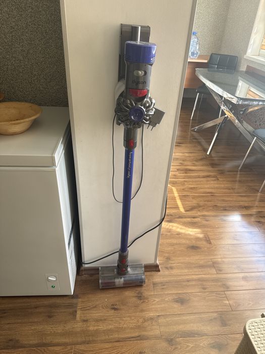 Пылесос “dayson v7 parquet extra” продается