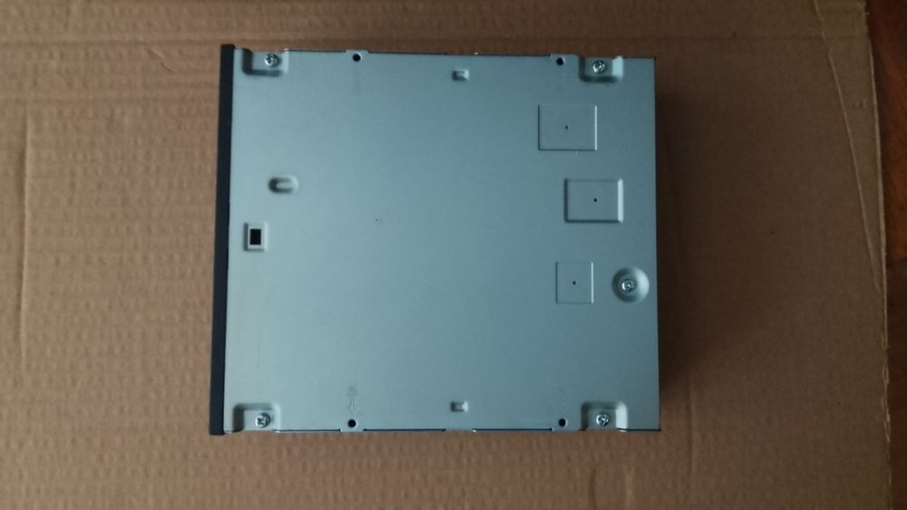 Продавам DVD RW Sata Hitachi LG
