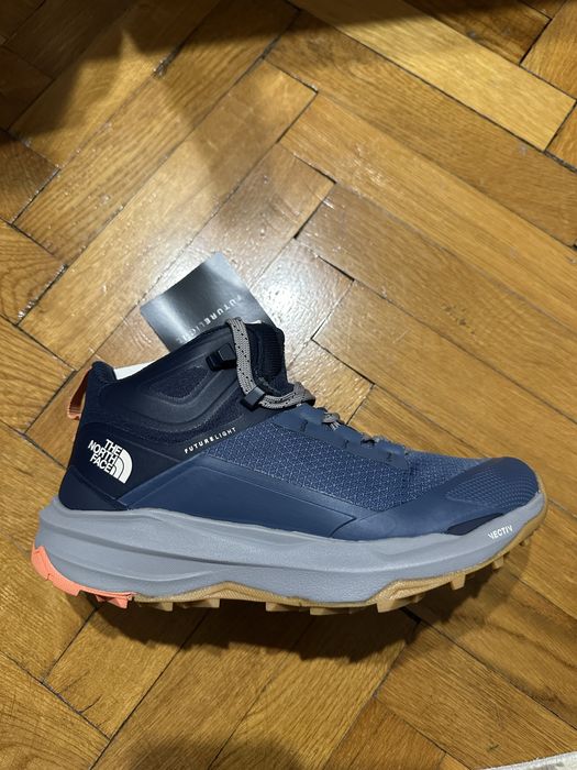 The North Face hiking 37 vectiv exploris futurelight