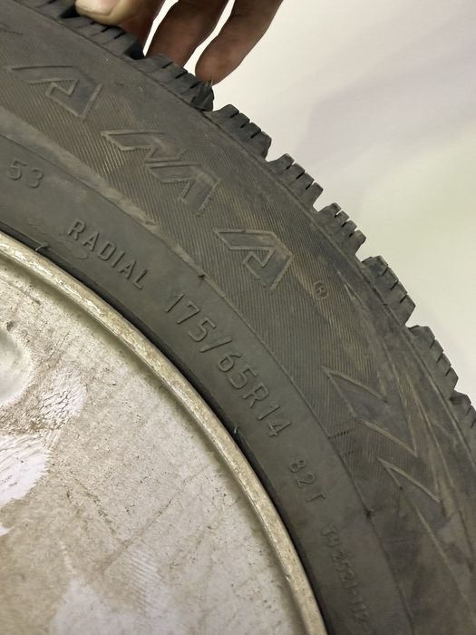 Продам комплект колес 175/65/R14