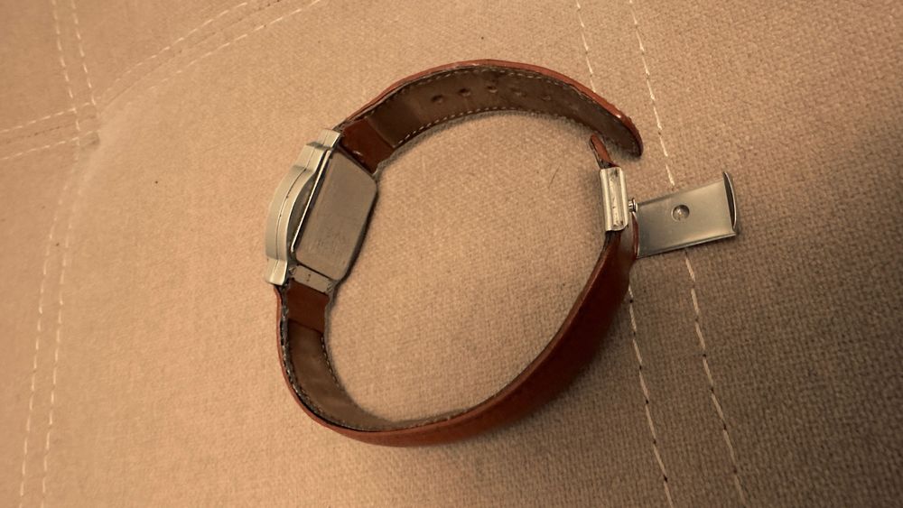 Junghans Mega aspect ireprosabil,curea originala si catarama originala