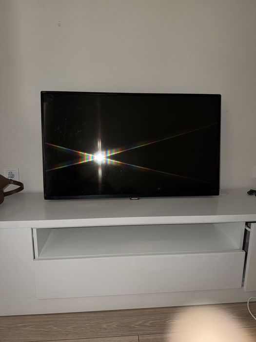 Телевизор PHILIPS