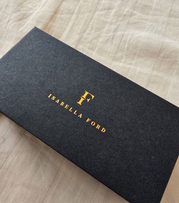 Нов Часовник с Диамант