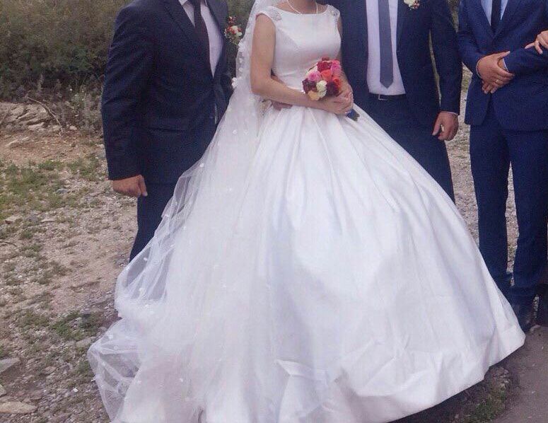 Продам свадебное платье