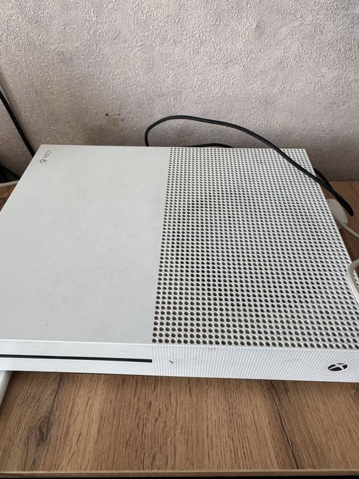 Продам xbox series s