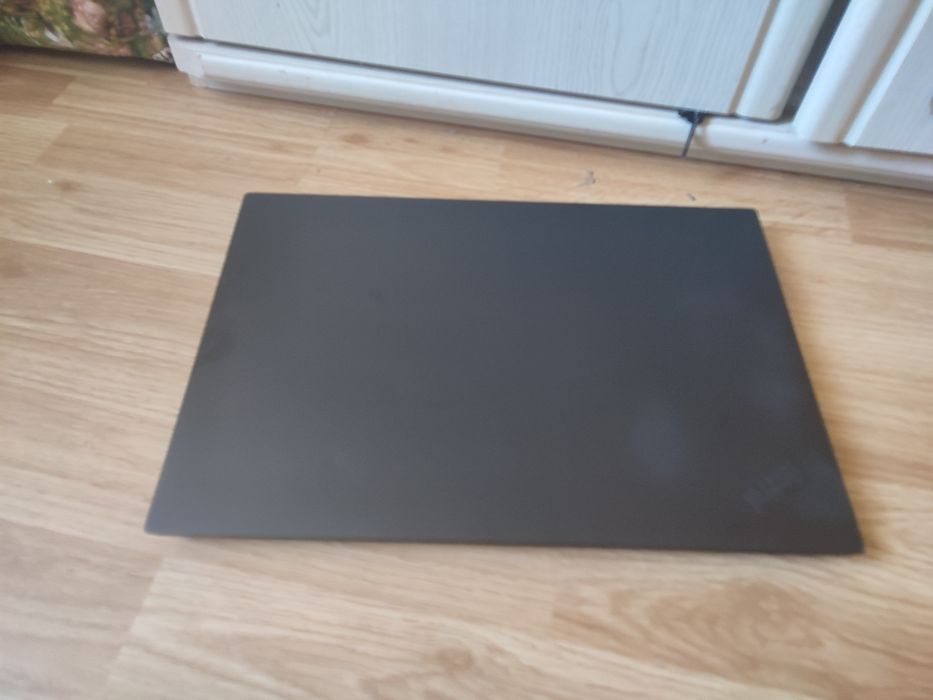 Laptop Lenovo Thinkpad E590 - i5-8265u/ 12gb DDR4/256gb SSD/Baterie OK