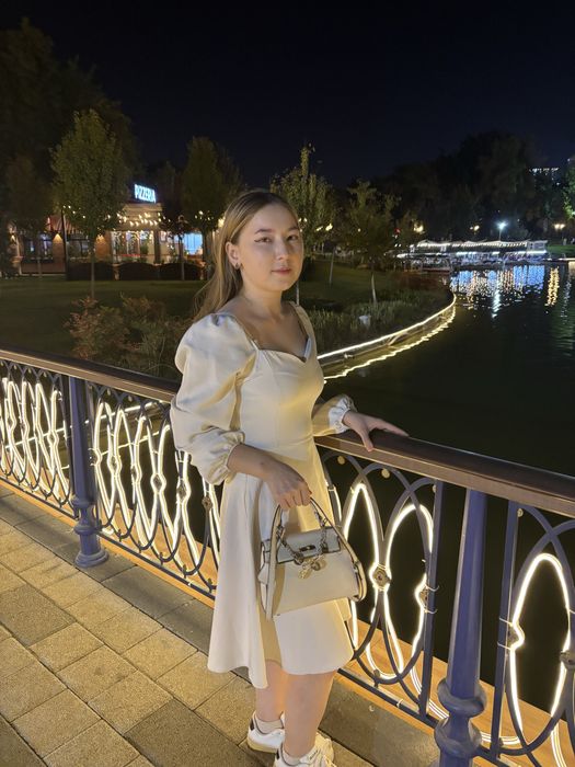 Ақ көйлек, 44 размер  Белое платье