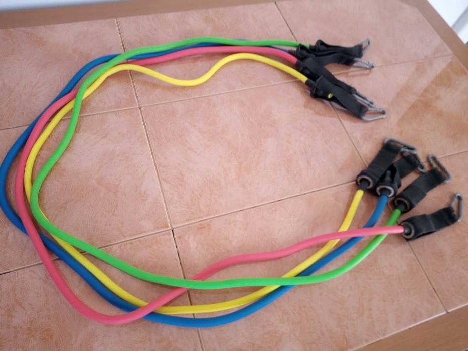 Set Fitness FitBeast – 4 Benzi Elastice + Accesorii (Nefolosite)