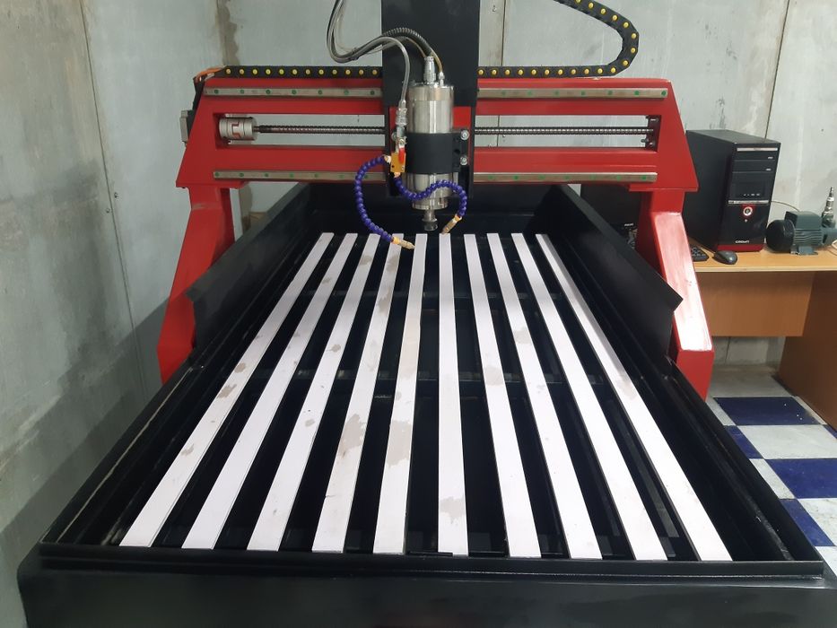 Фрезерный станок ЧПУ