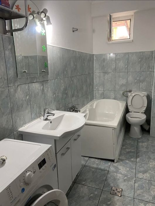 Închiriez garsonieră, zona Coral Plaza!!