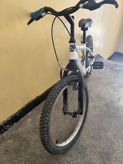 Bicicleta b-twin racing boi 300