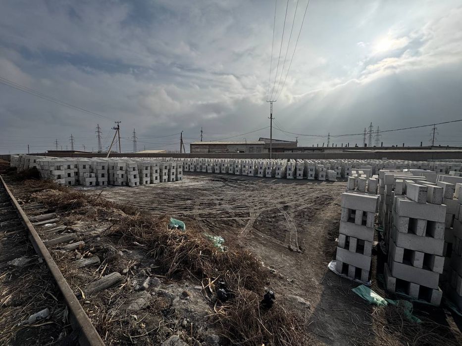 Урганч шахарда Нотурур йер ишлаб чикариш учун хусусий темирйоли билан