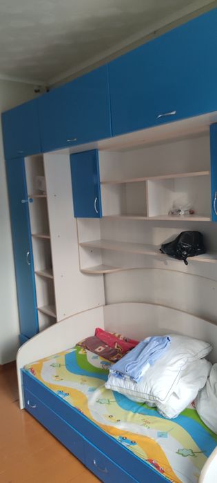 Продам детскую стенку