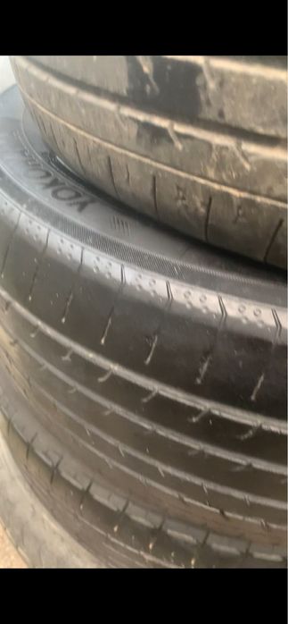 Продам резину б/у215/55р17