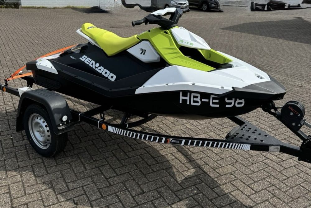 SeaDoo Spark 2up 2023 с колесар