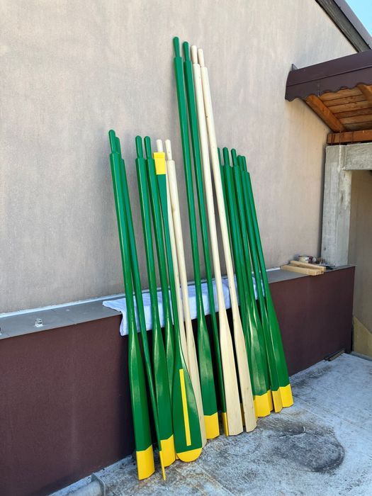 Vasle barca de pin si furcheti.