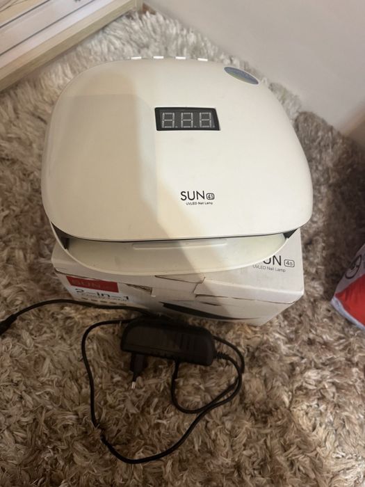 Лампа для маникюра с вентилятором в придачу