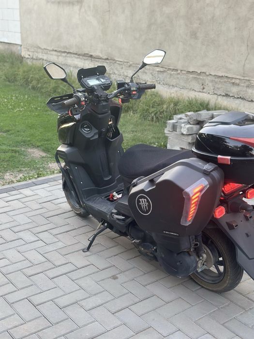 Продам мопед танк 150 кубов