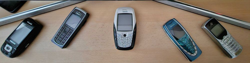 Telefoane Nokia , Samsung , Motorola de colectie.