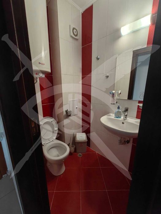 Тристаен - Свети влас