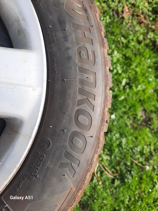 Джанти с гуми зимни за тойота ярис. 14цола