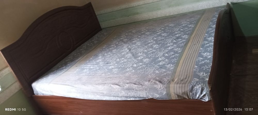 Garnitur spalni komplekt