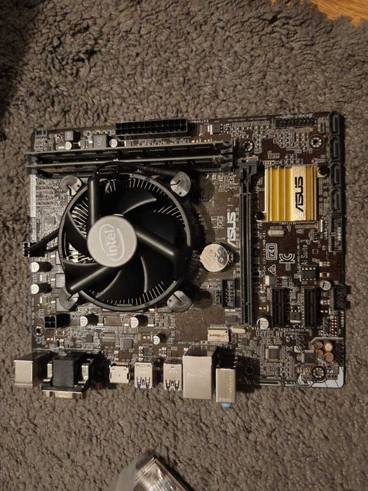 Intel i7-6700K 4.2GHz + ASUS H110M-A D3 Дънна платка  + 16GB DDR3 RAM 1600Mhz