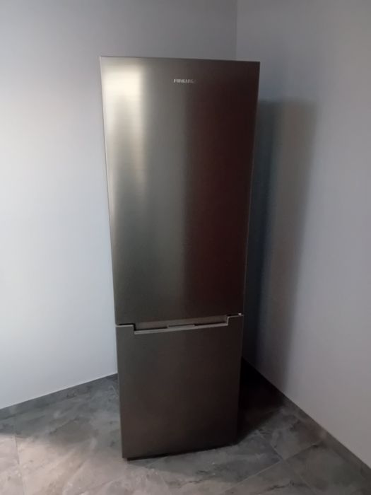 Продавам хладилник  Финлукс