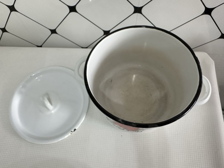 Кастрюля эмалированная 2л