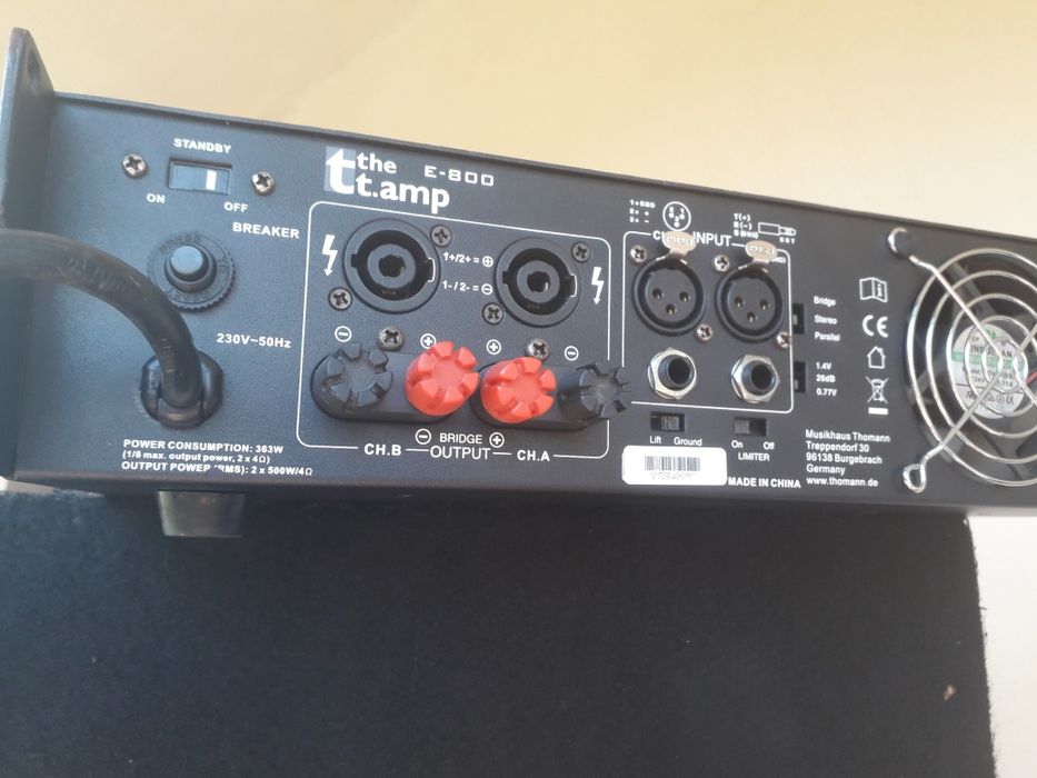 Boxe pasive Behringer
