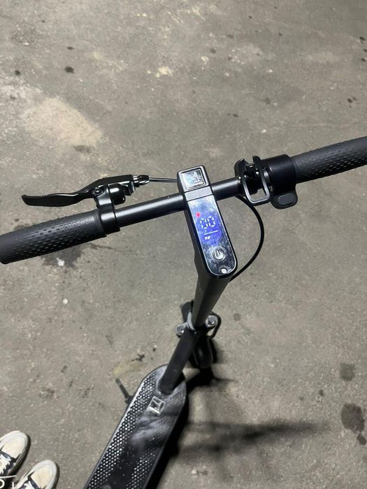 AOVOPRO электросомакат