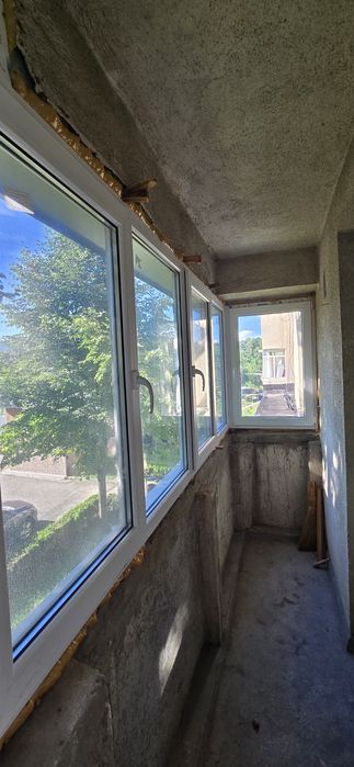 Vând garsoniera confort 1, et.1,Comanesti,Bacău,