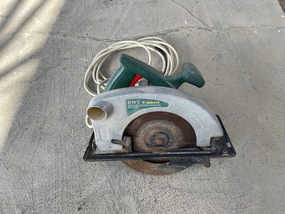 Продается  пылесос