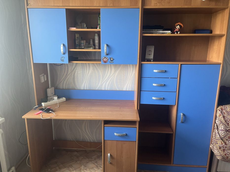 Продам детскую стенку