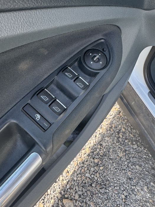Продавам Ford C-max НА ЧАСТИ