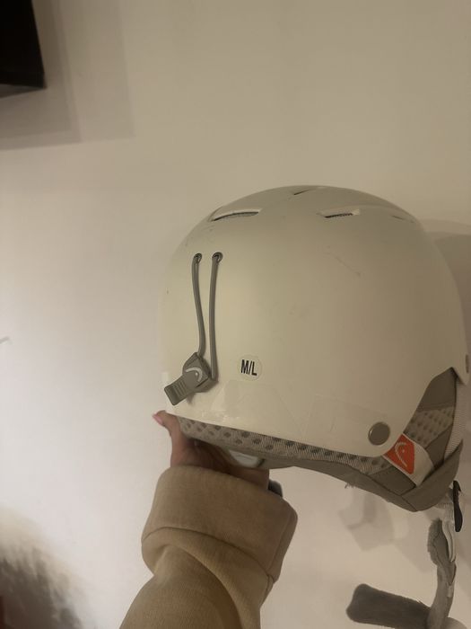 Каска  за  ски