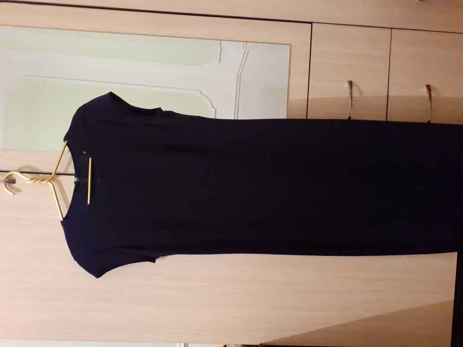 Платье брендовое плотный материал