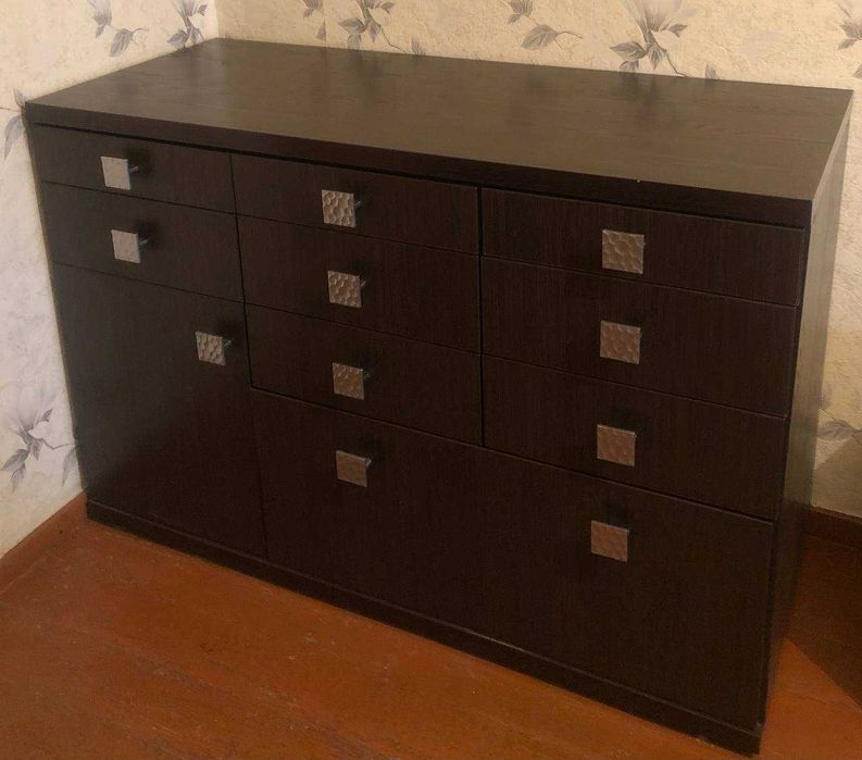 Удобный и вместительный комод в ваш дом размером 120х50х81,5см