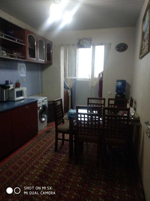 Уй сотилади  жихозлари билан Метро Беруний якинида  9/4/7